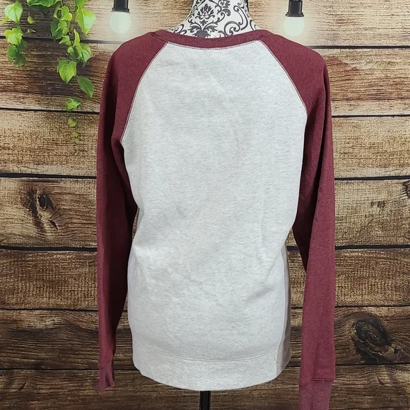 Ouray Paws Up Montana Graphic Raglan Sweatshirt Gray - Large - Picture 4 of 7